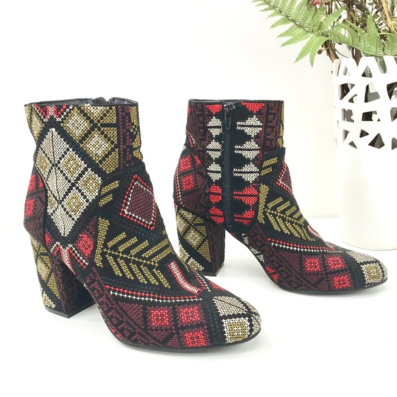 Rampage Shoes - Rampage Embroidered Chunky Heel Booties 9.5